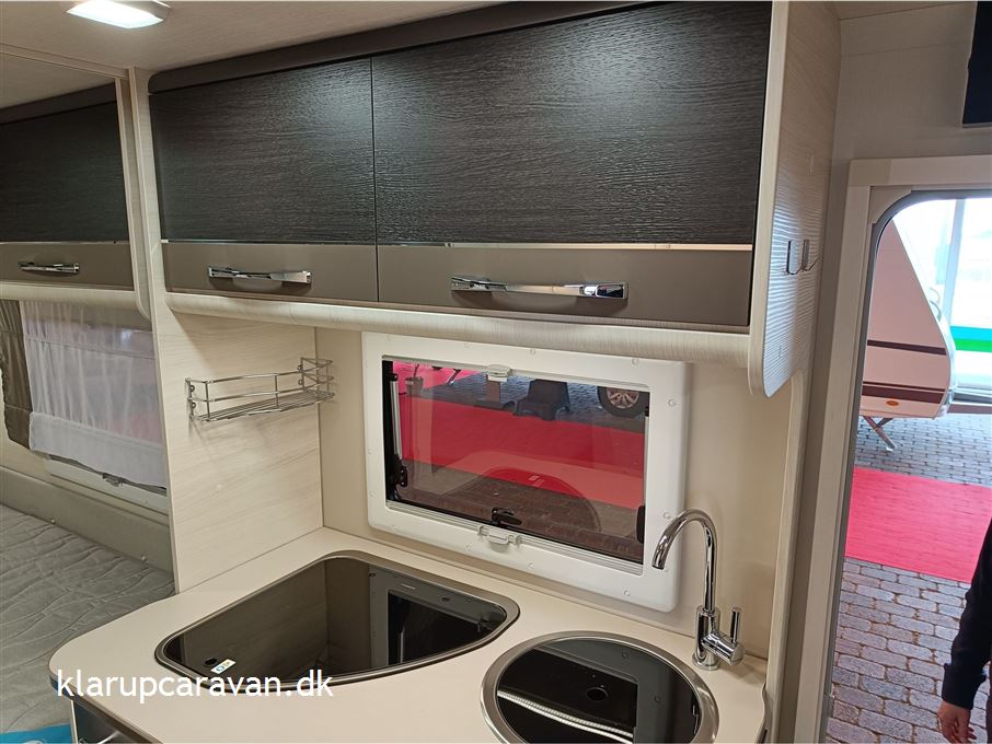 Caravelair Artica 492